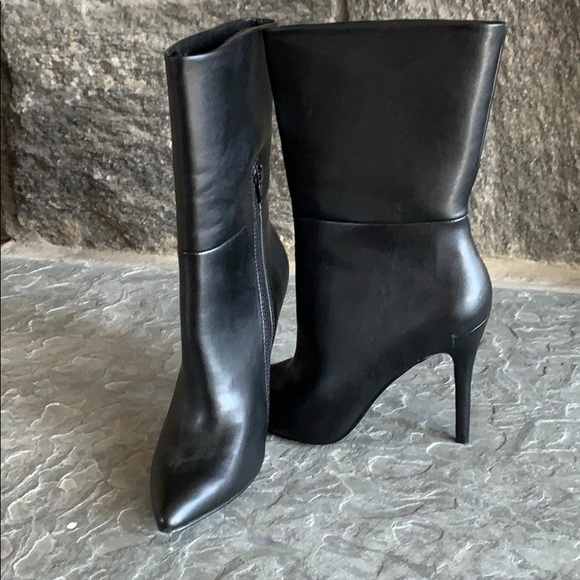 charles david poca bootie